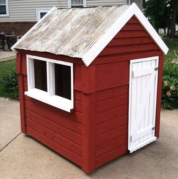 pallet wood playhouse