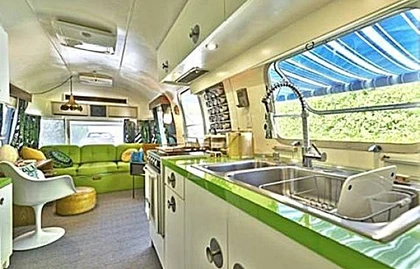 35 Stylish And Gorgeous Airstream Interior Design Ideas That Will Keep You Spellbinder