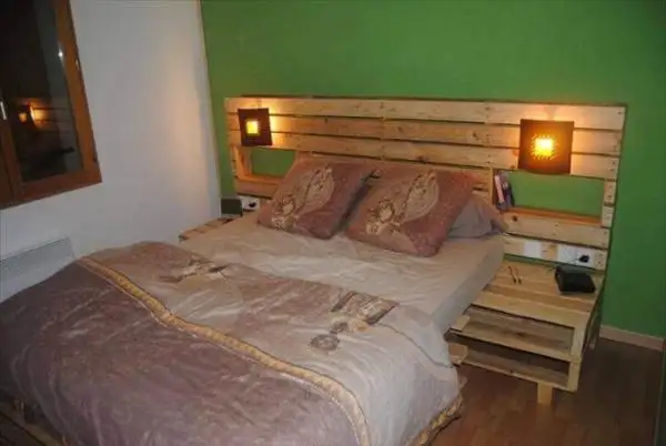 rustic pallet headboard