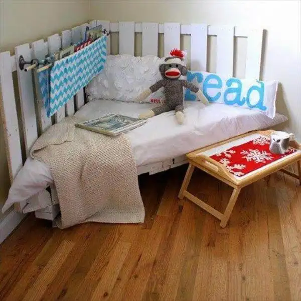 pallet corner bed