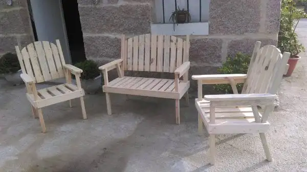 pallet Adirondack chair set