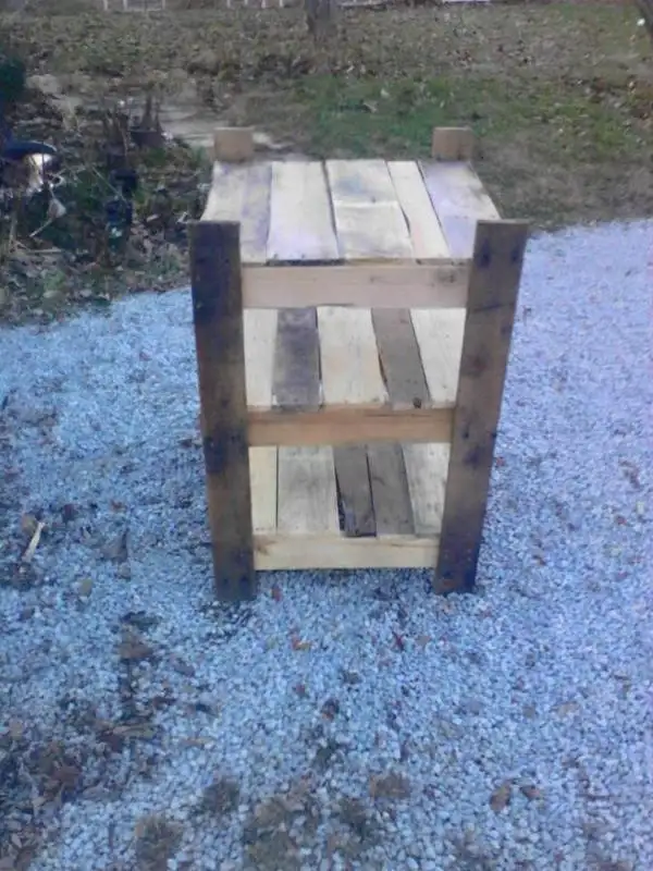 pallet side table