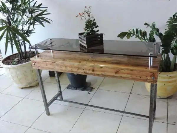 gorgeous pallet display table