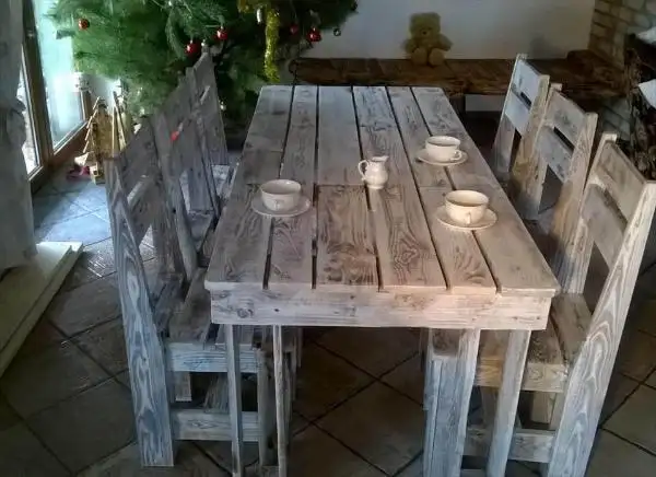 diy pallet dining set