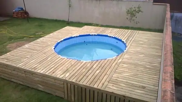 pallet-swimming-pool