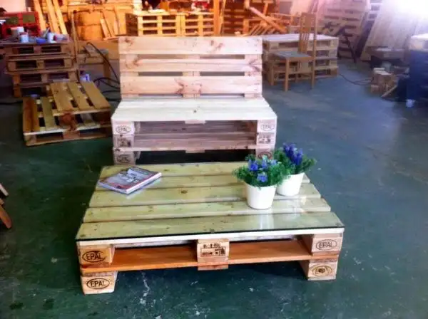 Wooden pallet chair with coffee table