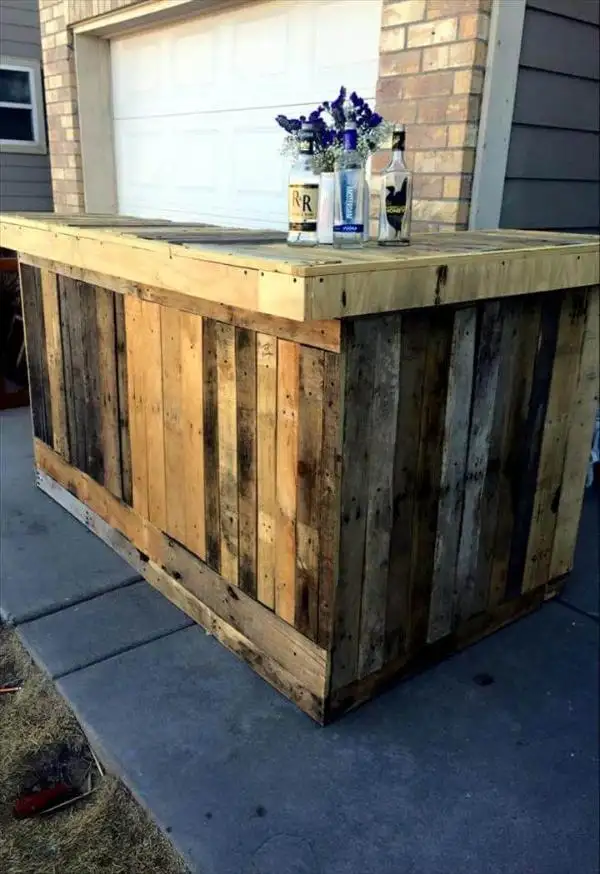 diy pallet bar